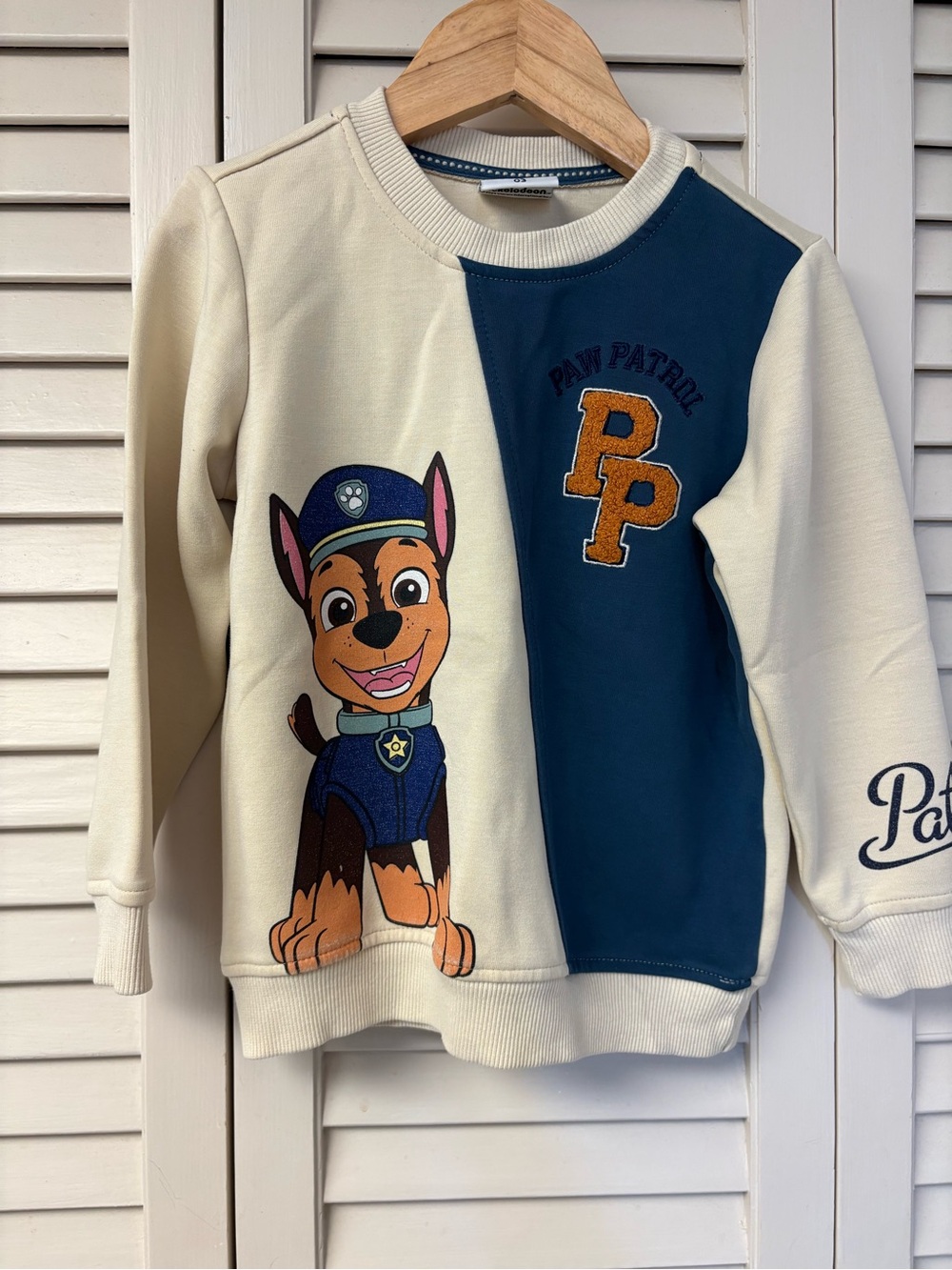Paw Patrol Cream & Blue Chase Graphic Pullover Sweatshirt